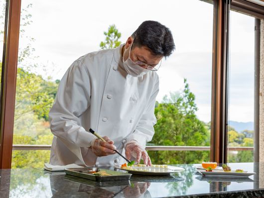 直営のキッチンスタッフによるお食事