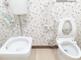 介護施設の清潔なトイレ空間