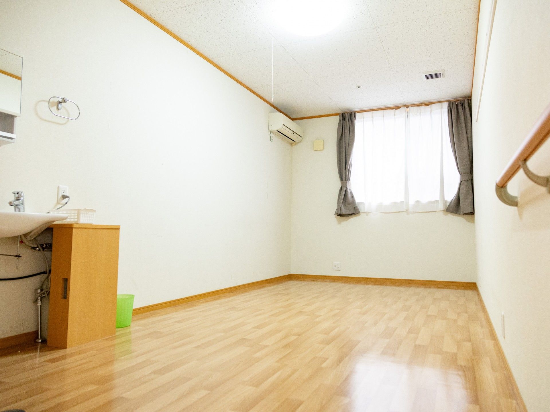 広々とした居室の一角
