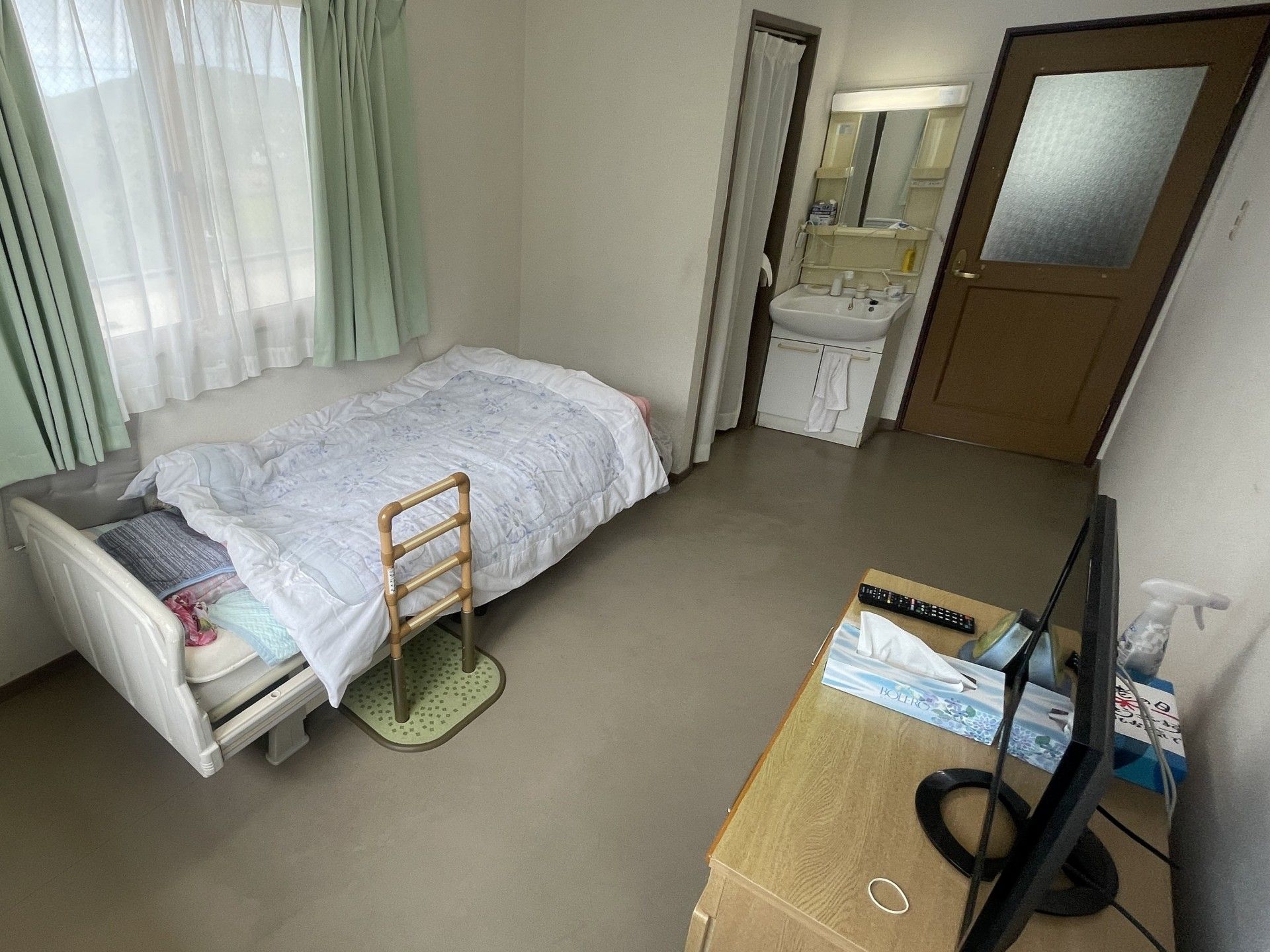 落ち着いた個室の様子