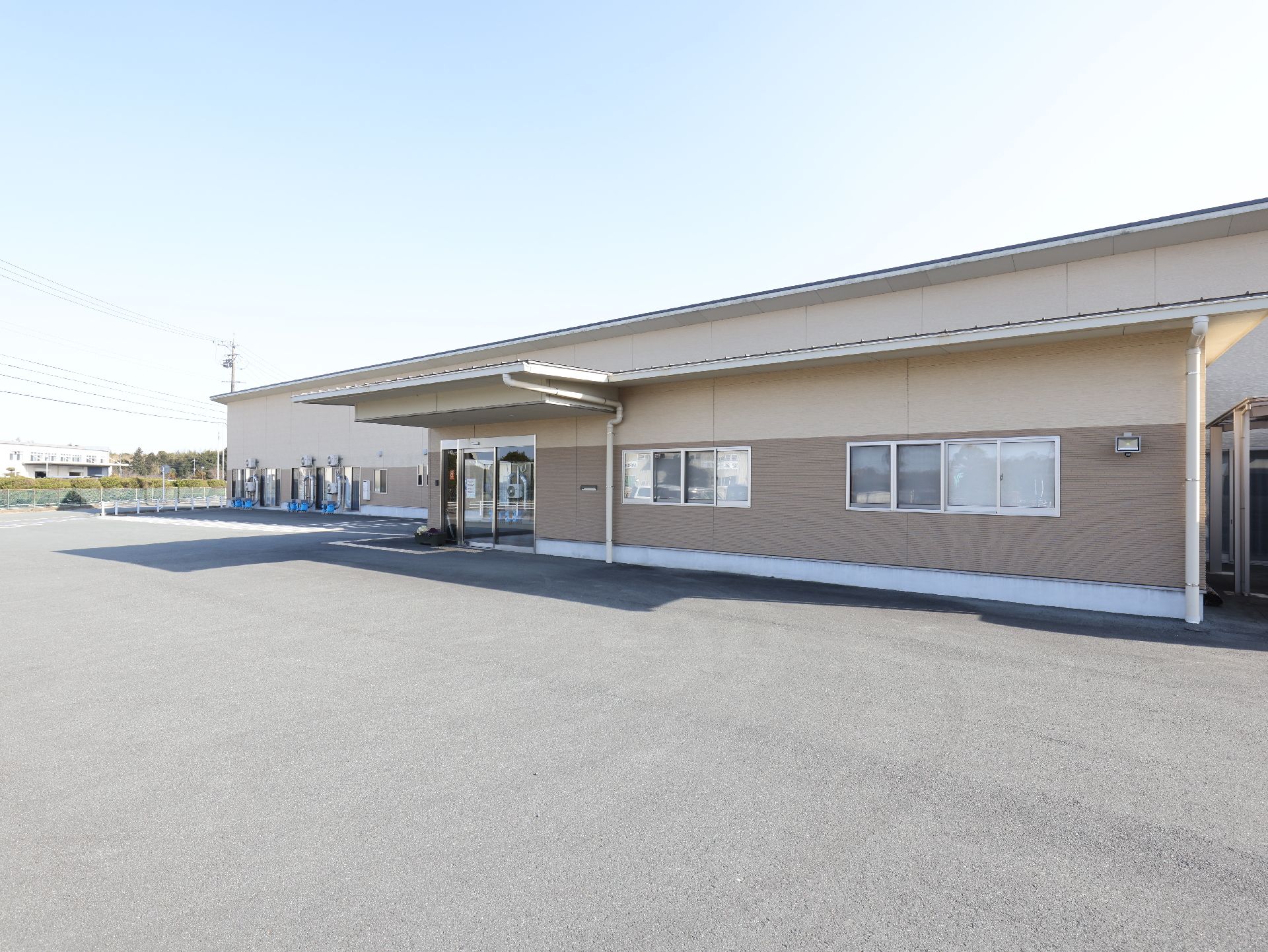 平屋建ての住宅型有料老人ホームの外観