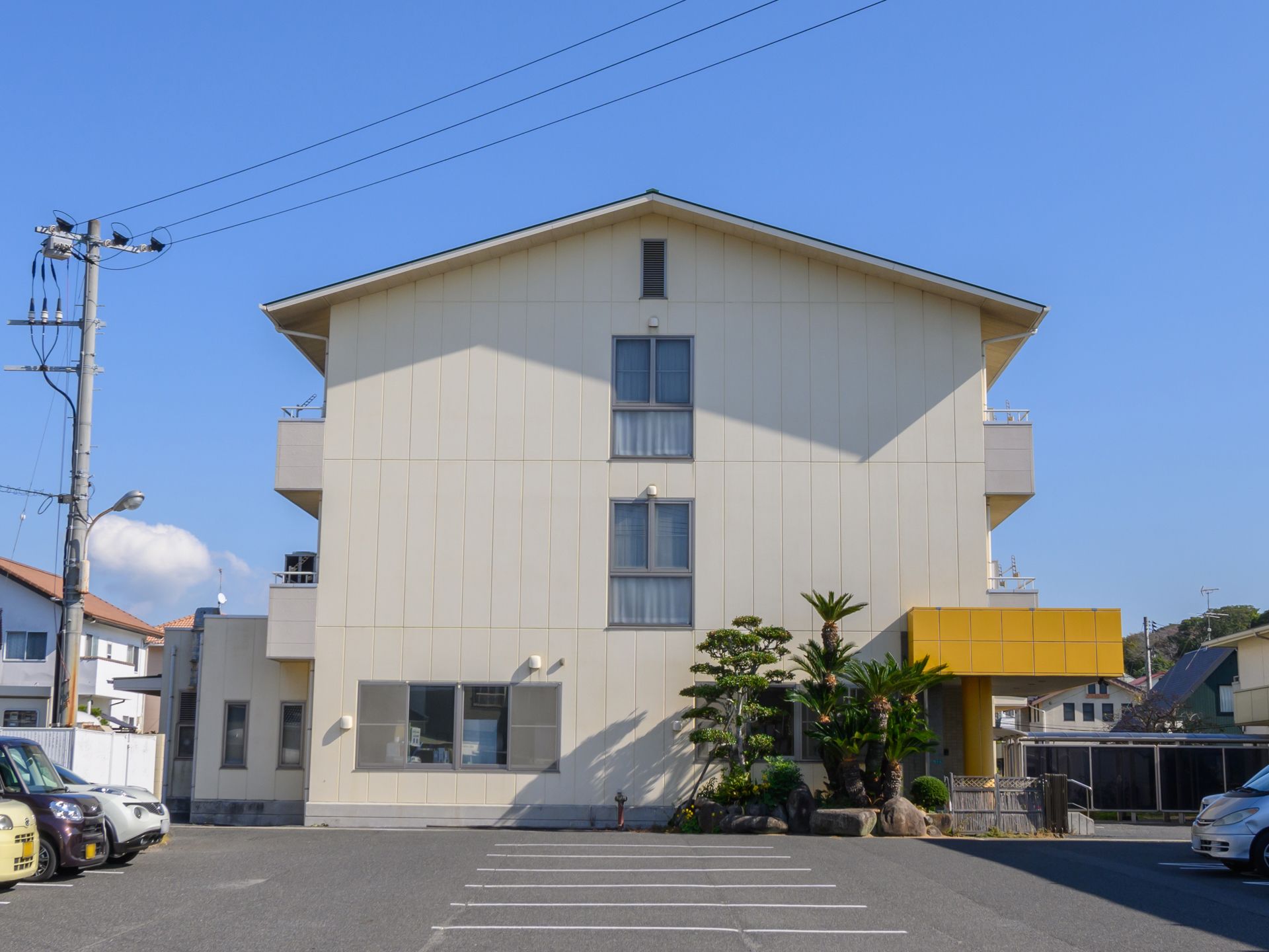 バリアフリー化された介護施設の外観