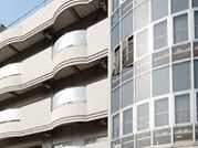曲線が美しい建物外観