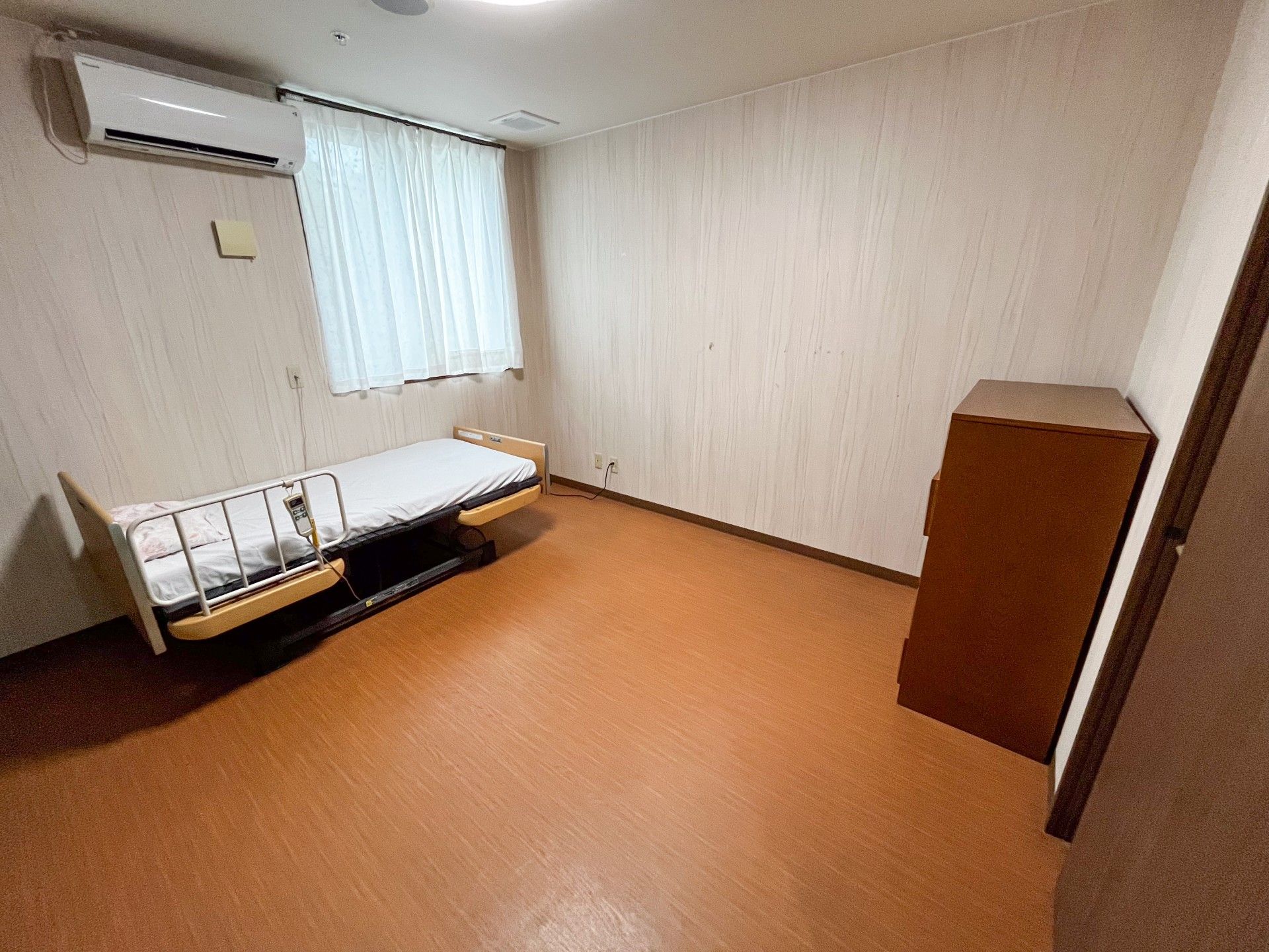 シンプルな個室