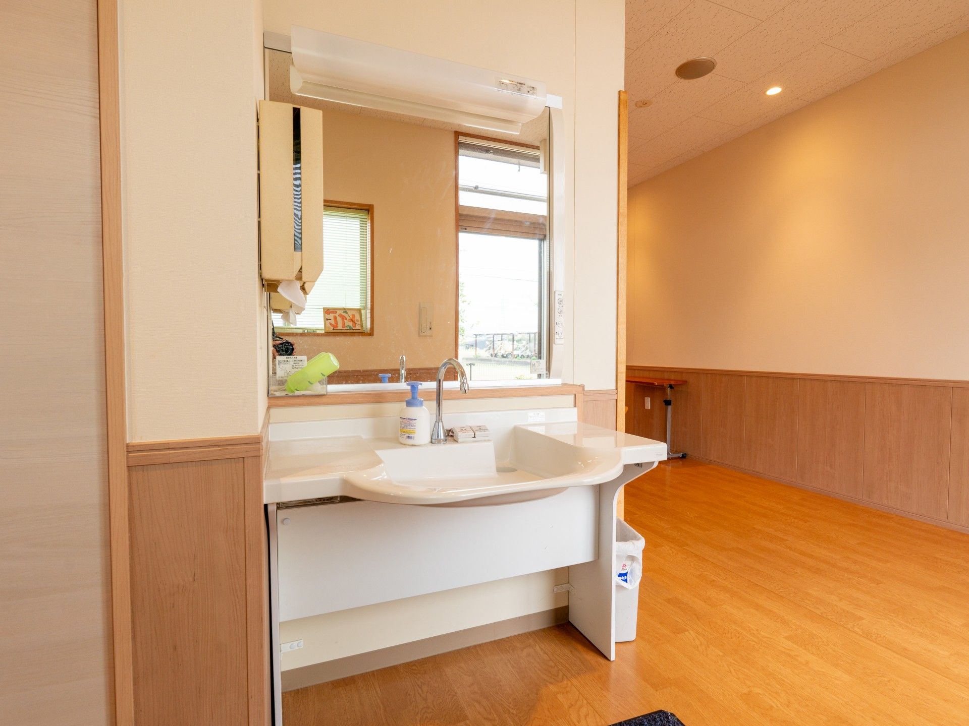 広々とした洗面台