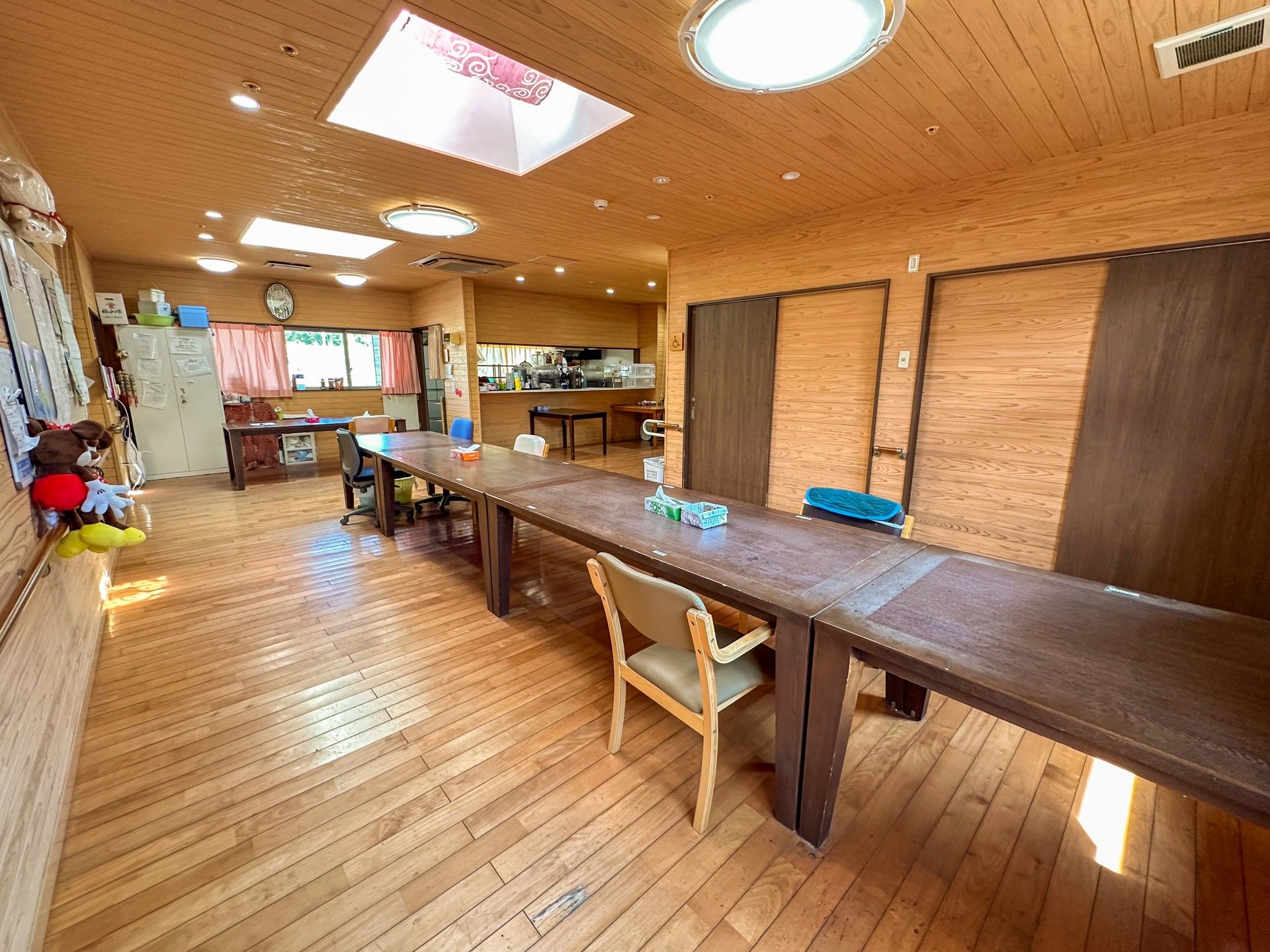 木の温もりを感じる部屋