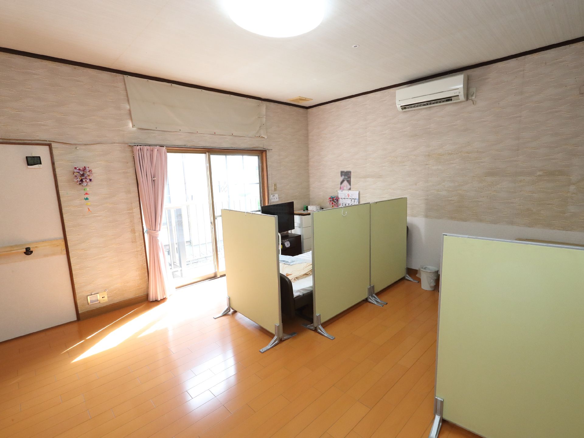 広々とした全部屋個室の居室