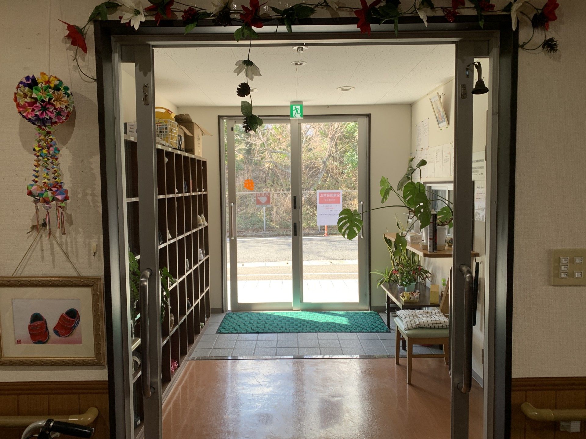 明るい玄関の様子