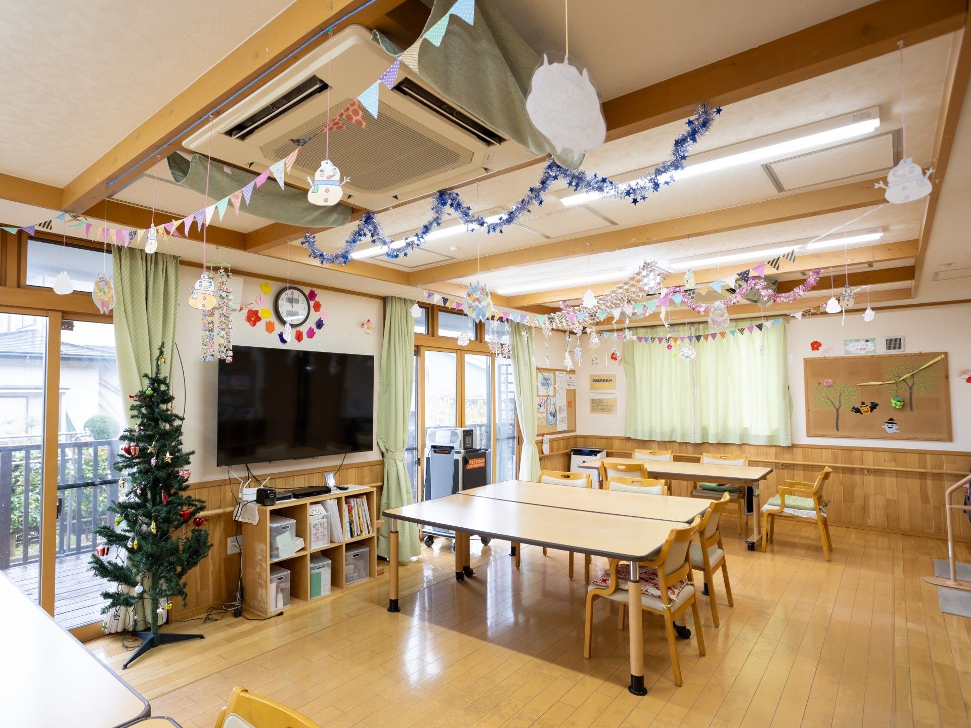 和やかな食堂風景