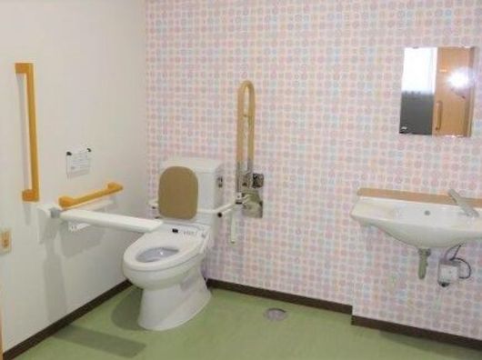 共同トイレ（多目的）