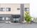 入り口のある建物正面