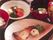 白いご飯とみそ汁、小鉢にメインという和風の定食をイメージした食事。品数が多くきれいに盛り付けられている。