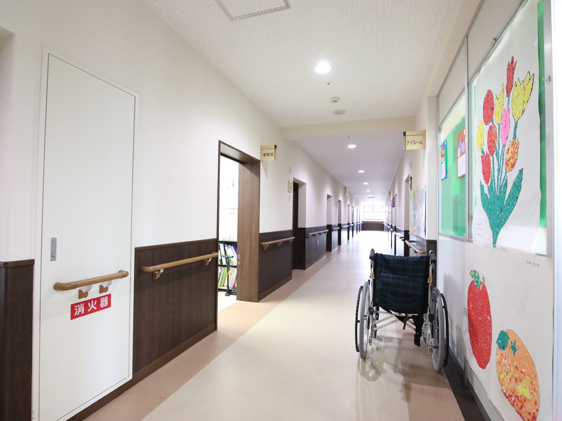 手すりのある廊下