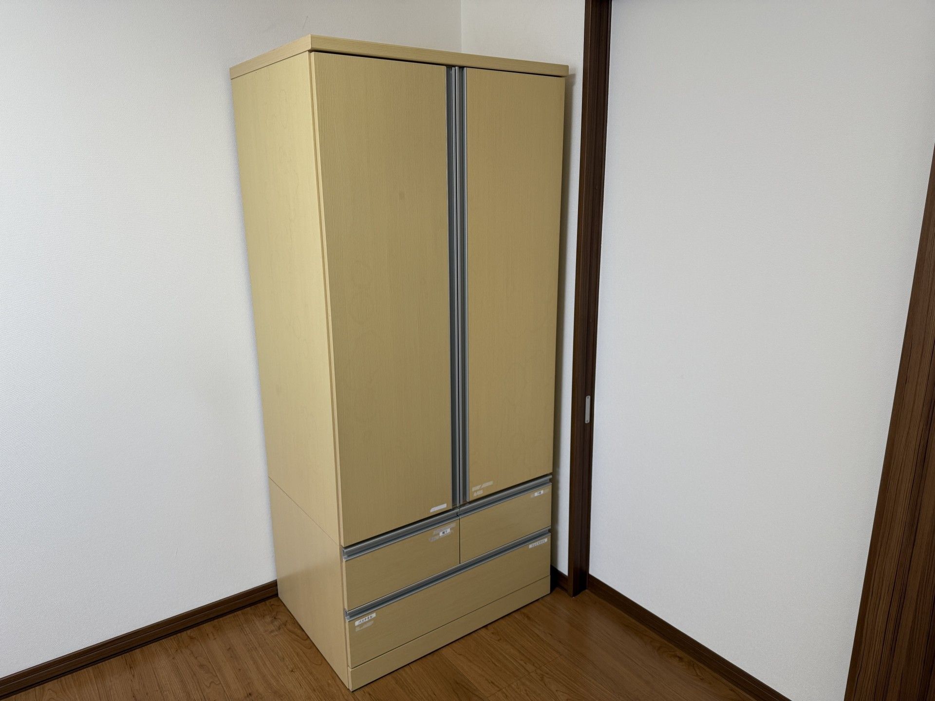 収納家具の一角