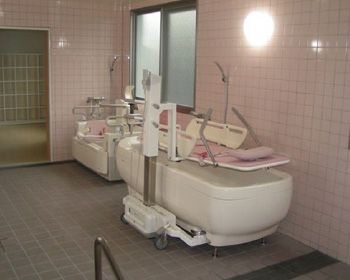 ゆったり入浴できる設備