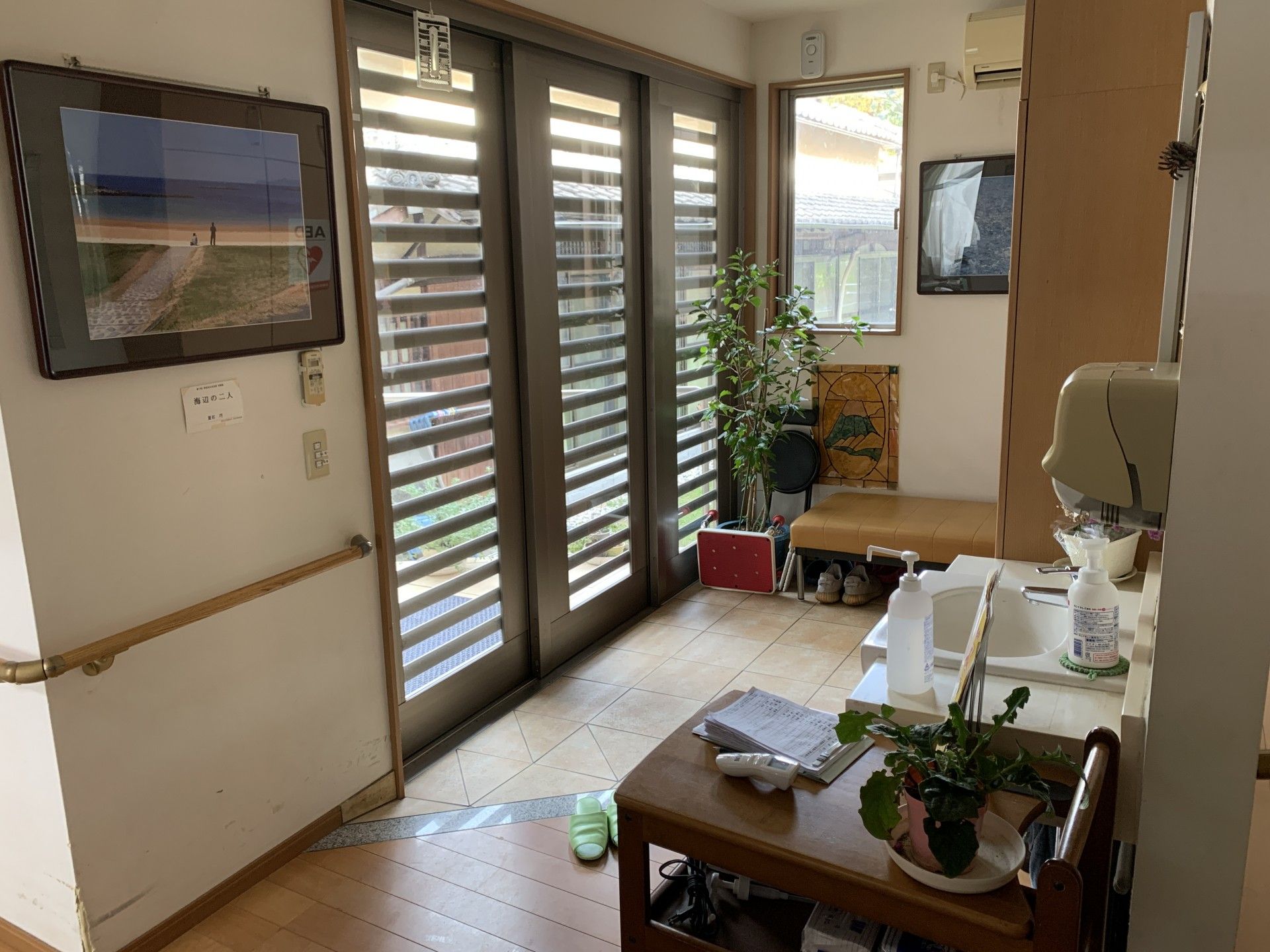 明るい玄関スペース