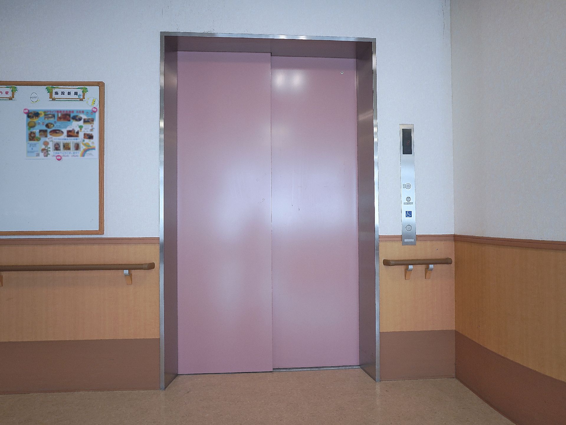 館内エレベーター