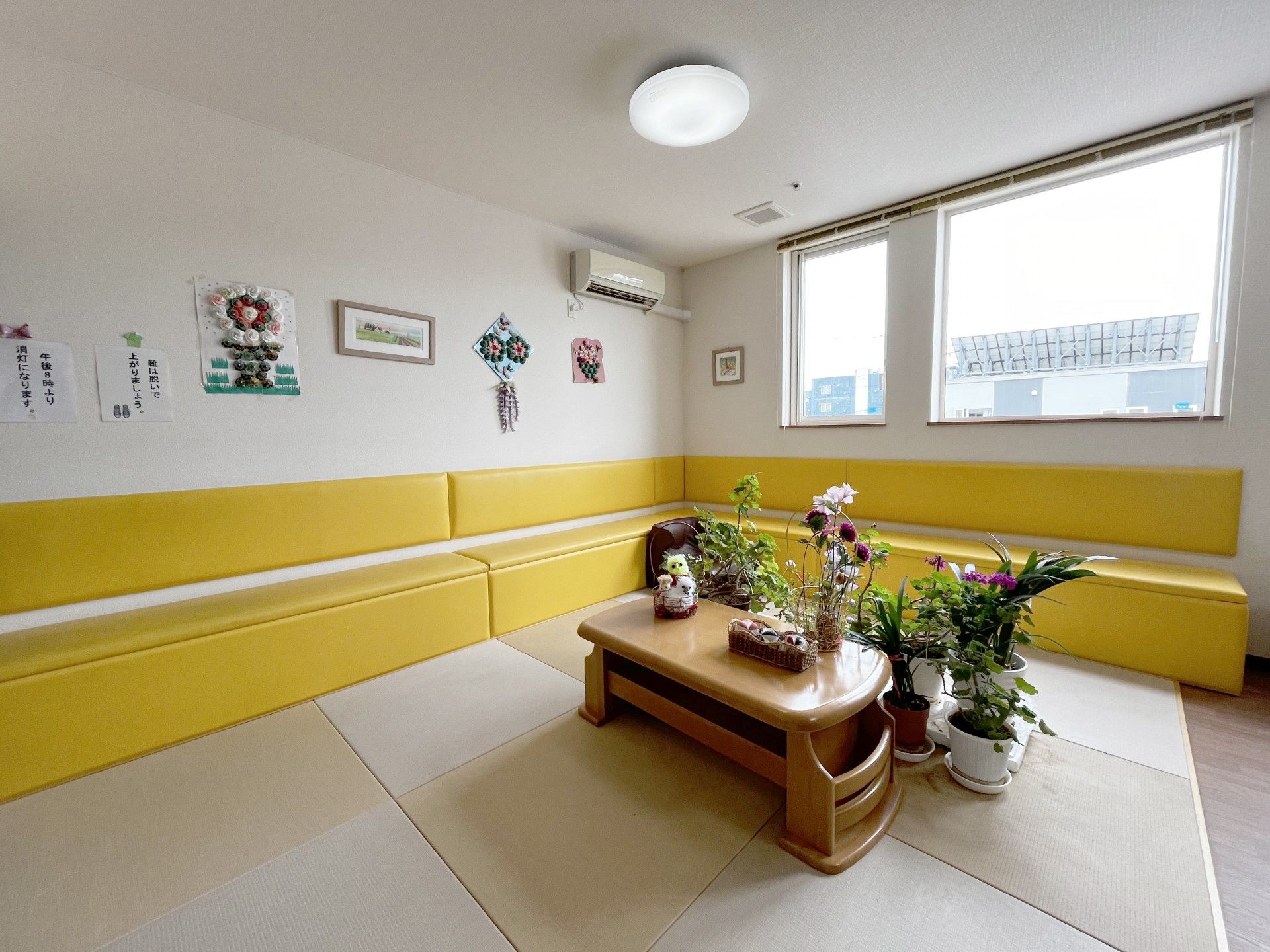 明るい談話スペース