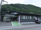 自然豊かな立地の施設