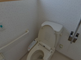 明るく清潔なトイレ設備