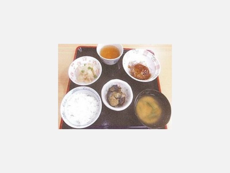 ご飯と味噌汁がセットになったメニュー