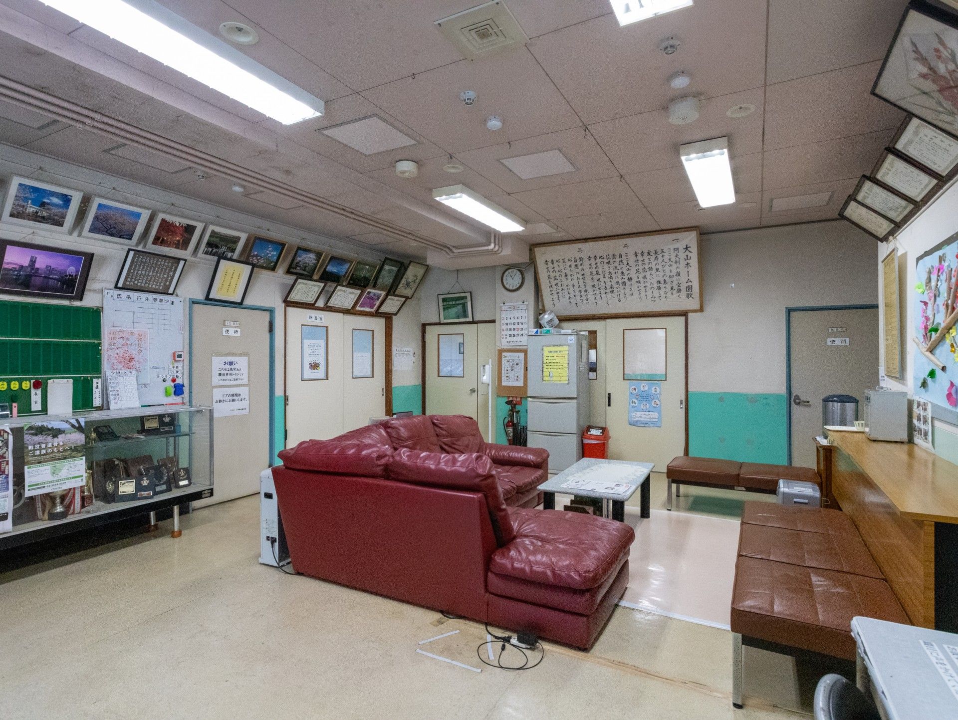 落ち着いた雰囲気の部屋