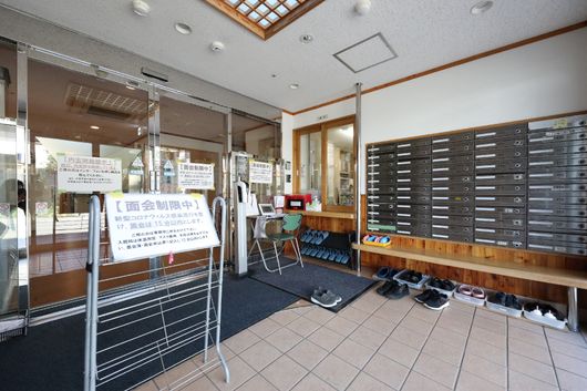 エントランスホール