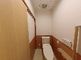 バリアフリー設計のトイレ空間