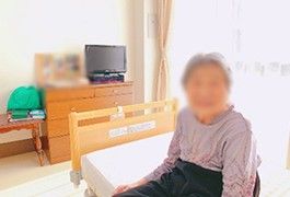 明るい個室の様子