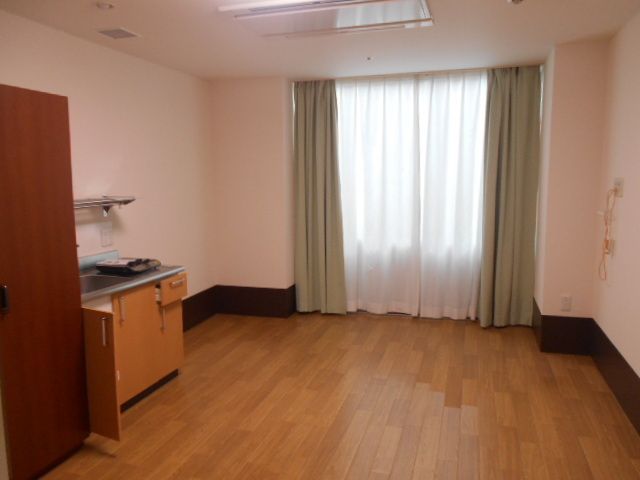大きな窓があり空気の入れ替えができます。