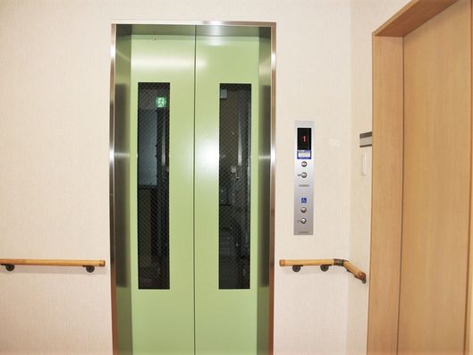 エレベーター
