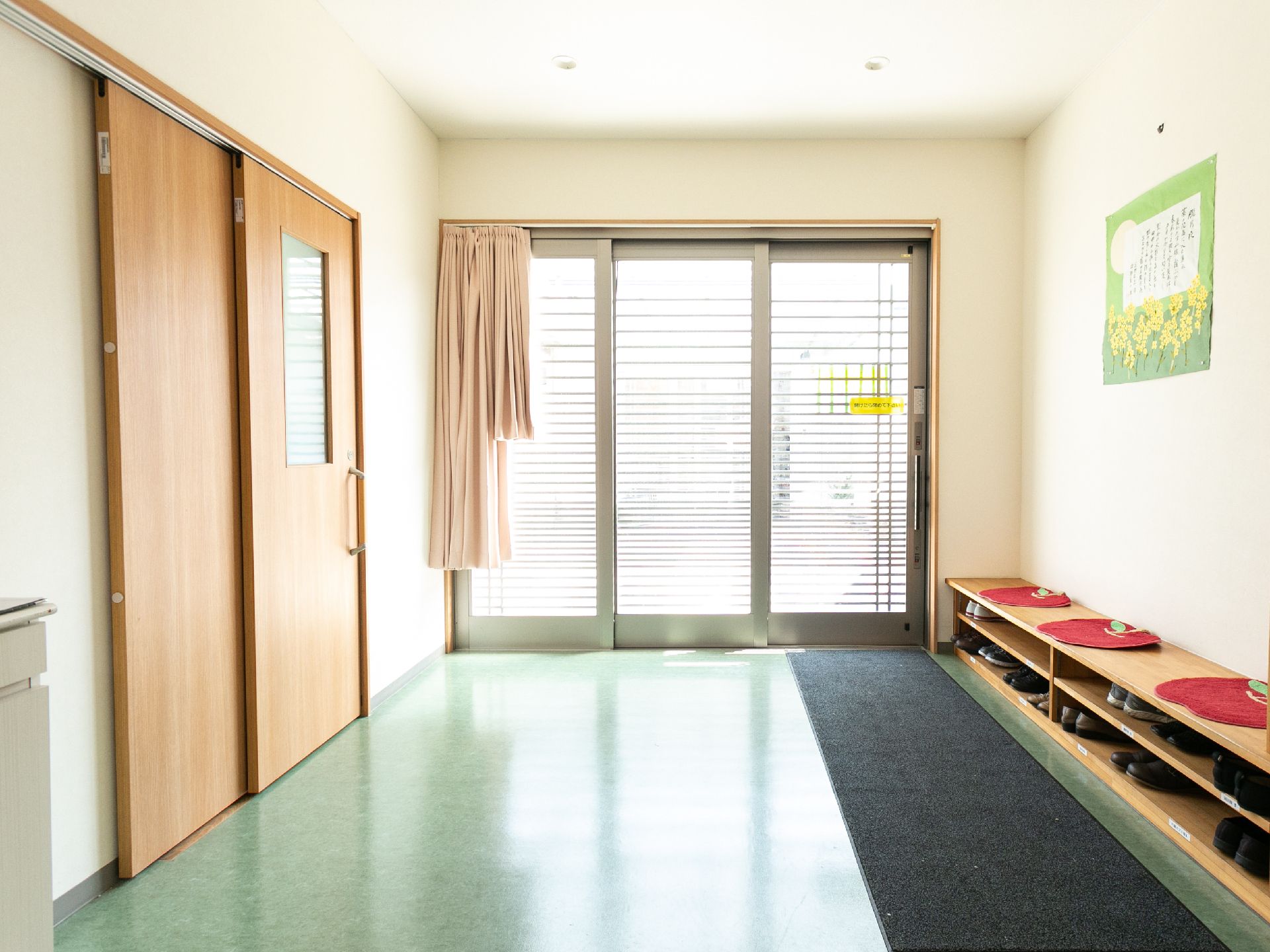 靴箱が設置された玄関