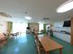 広々とした明るい共有スペース