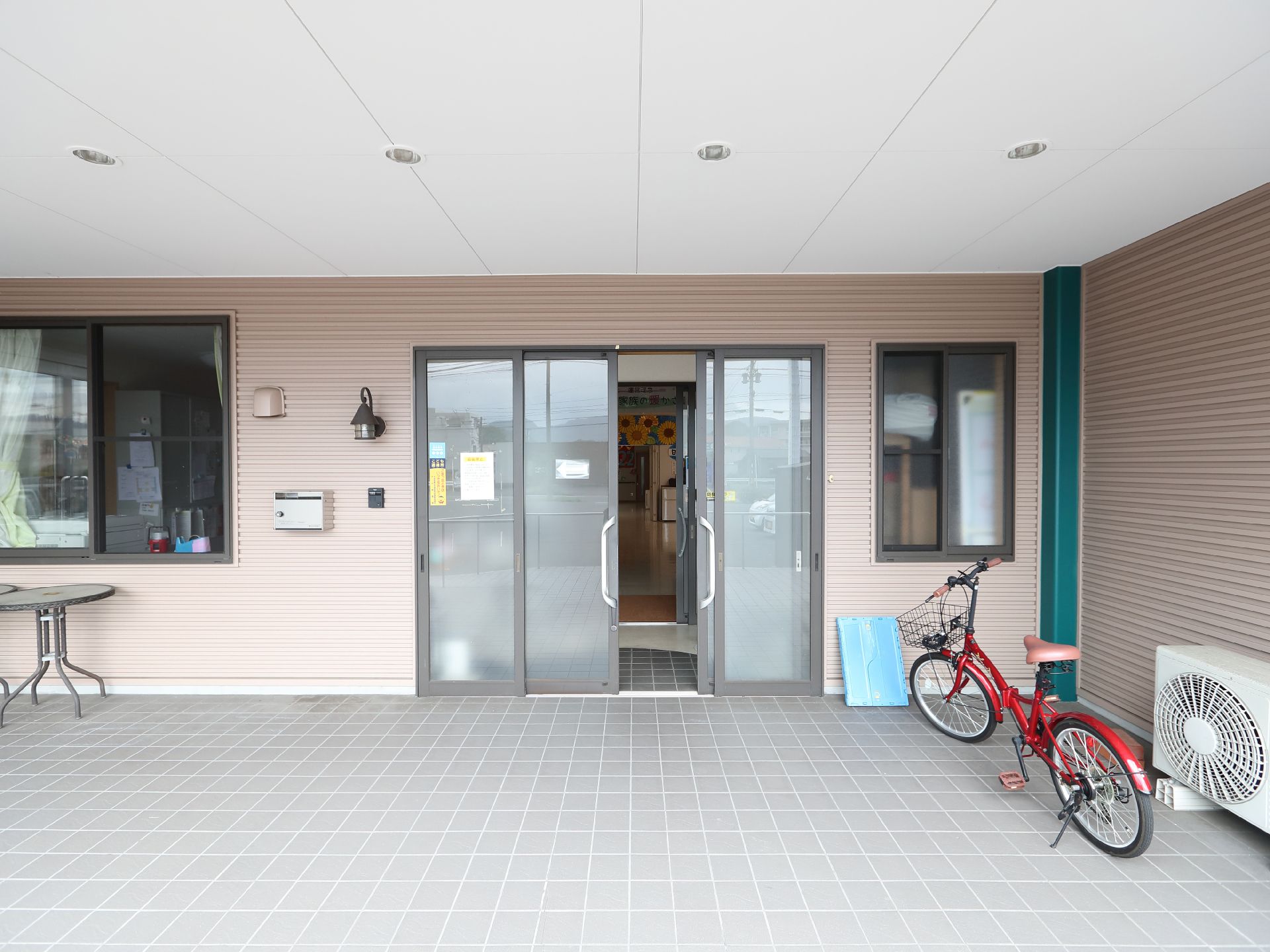 広々とした空間の玄関