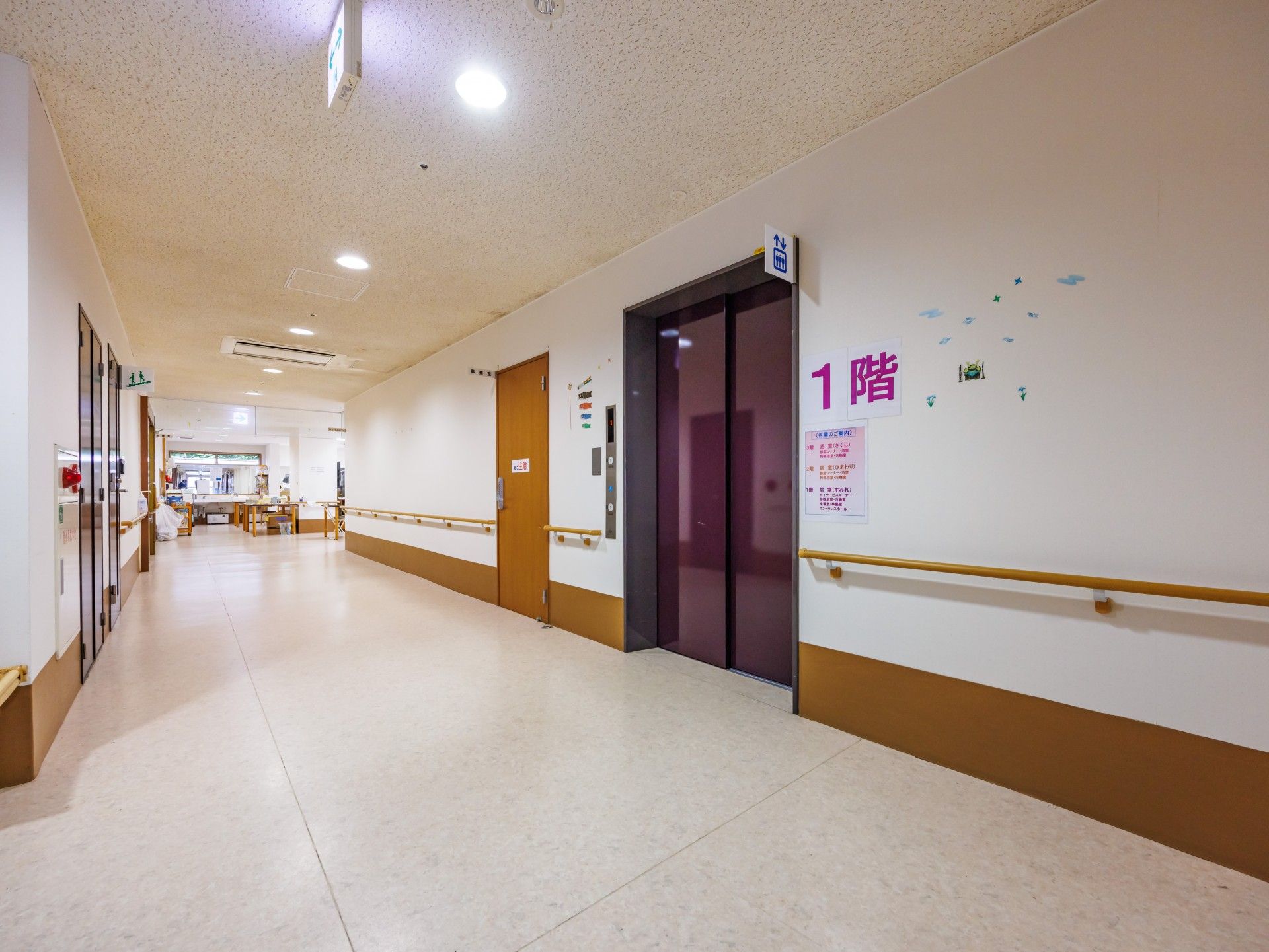 1階の廊下