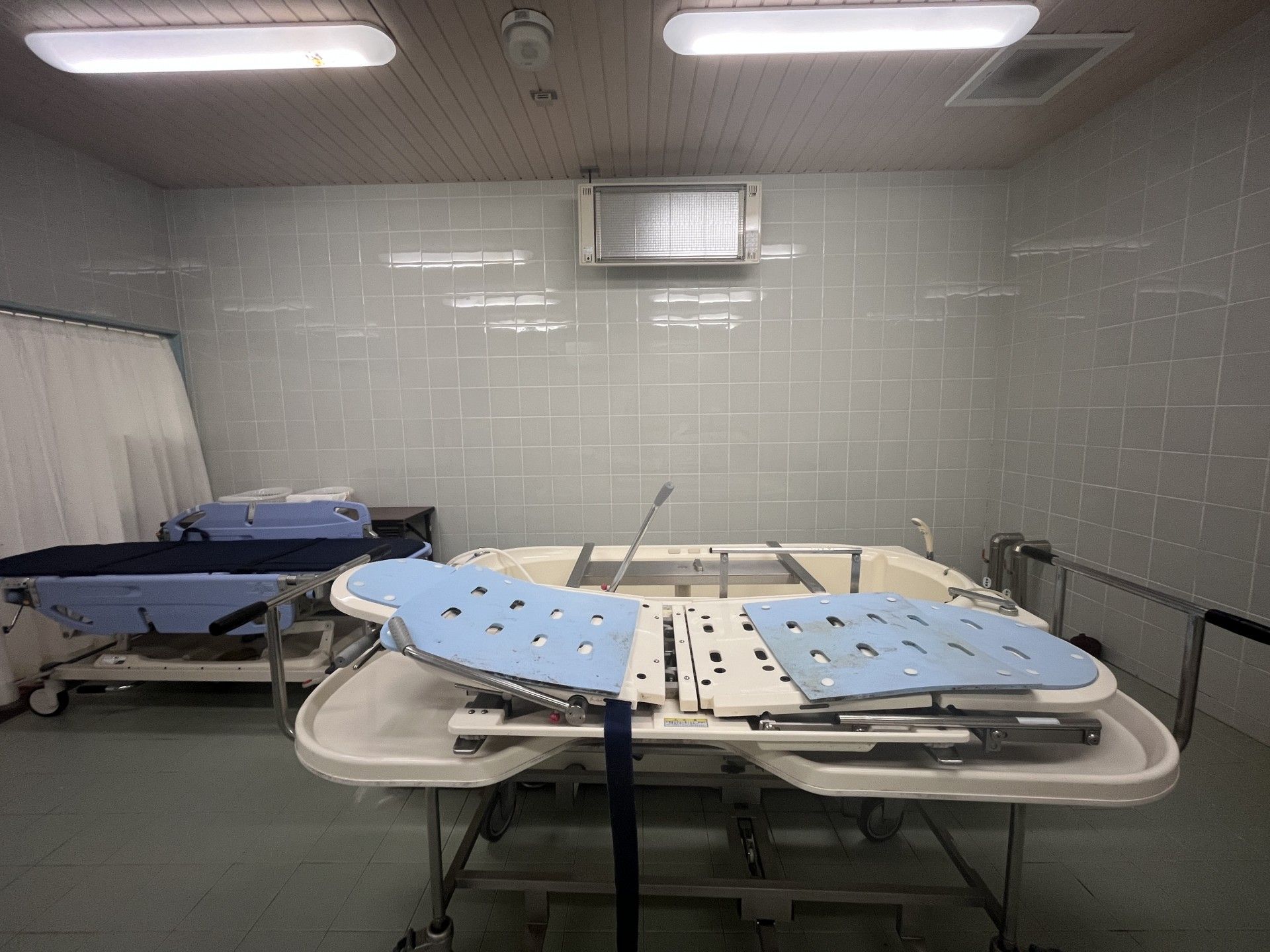 清潔な浴室設備