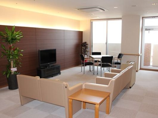ラウンジ