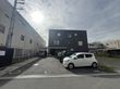 モダンな建物の外観