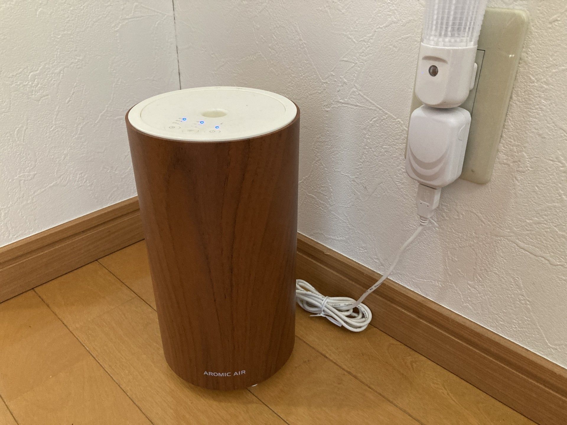 木目調のアロマディフューザー