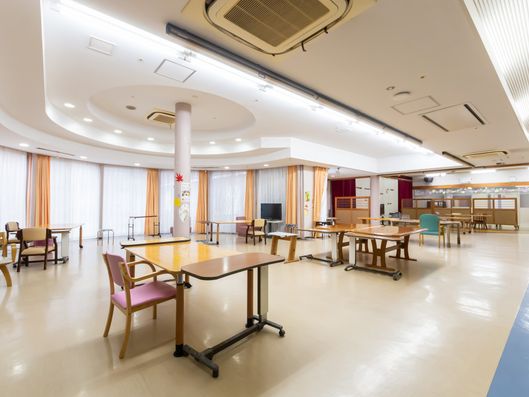 ラウンジ