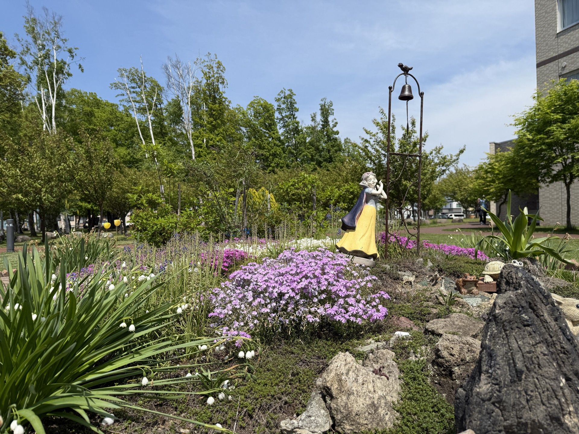 色とりどりの花壇