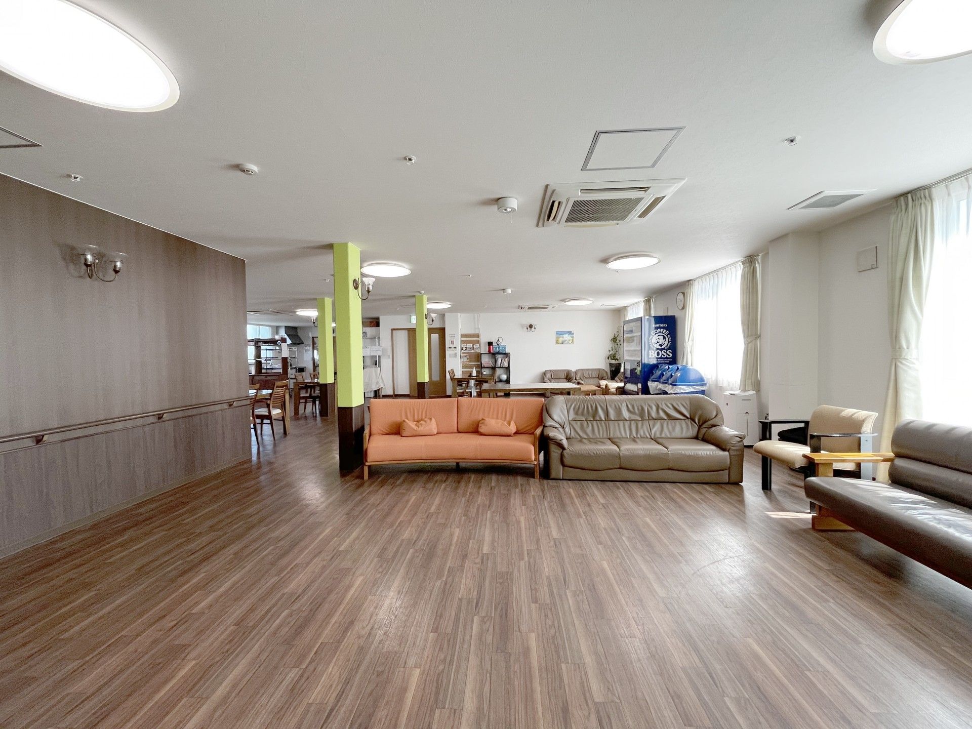 くつろぎの共有スペース