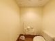 バリアフリー設計のトイレ空間