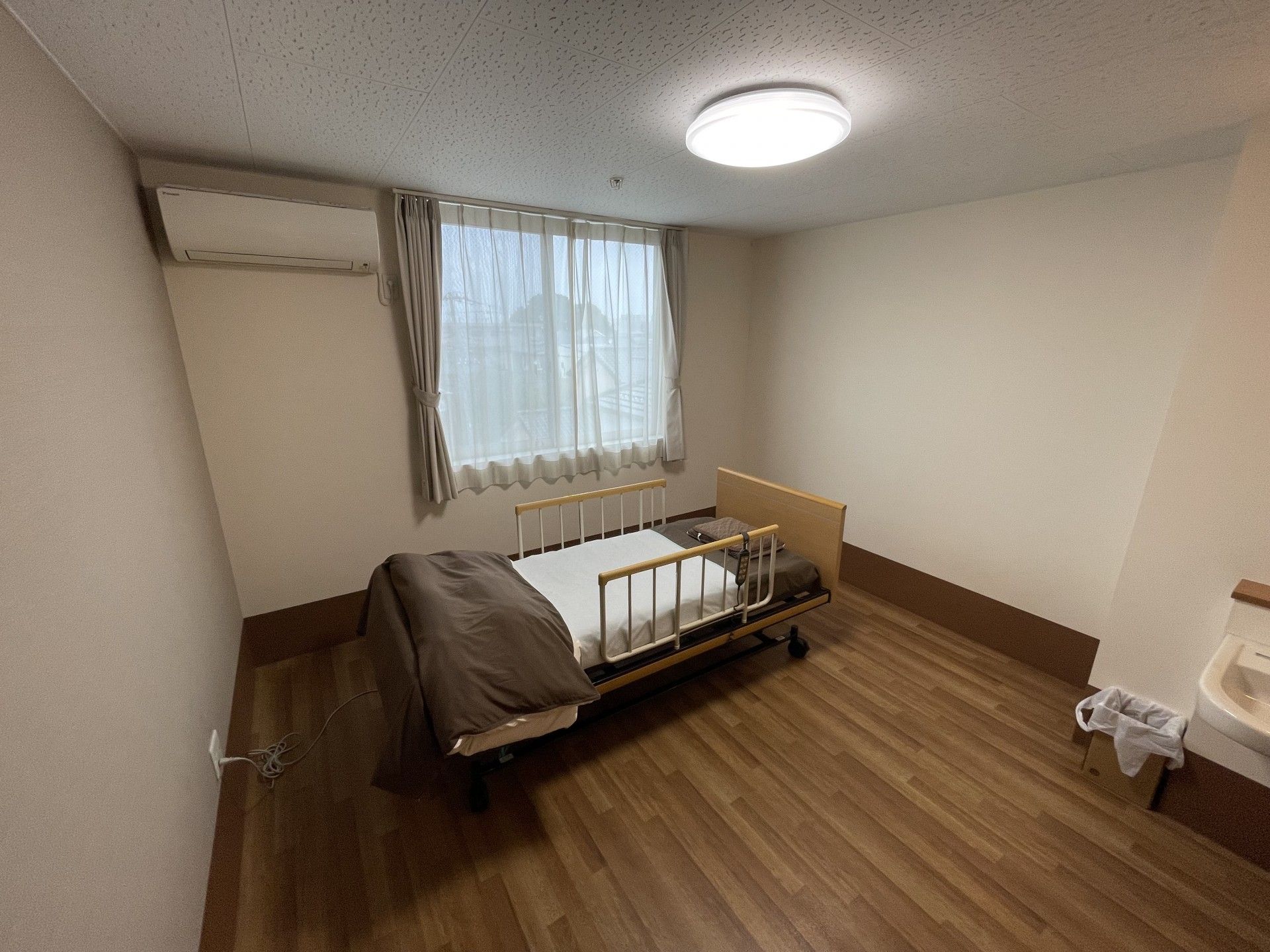 快適な個室の寝室