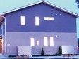 夕方の建物外観
