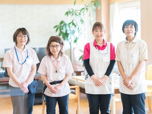 スタッフ