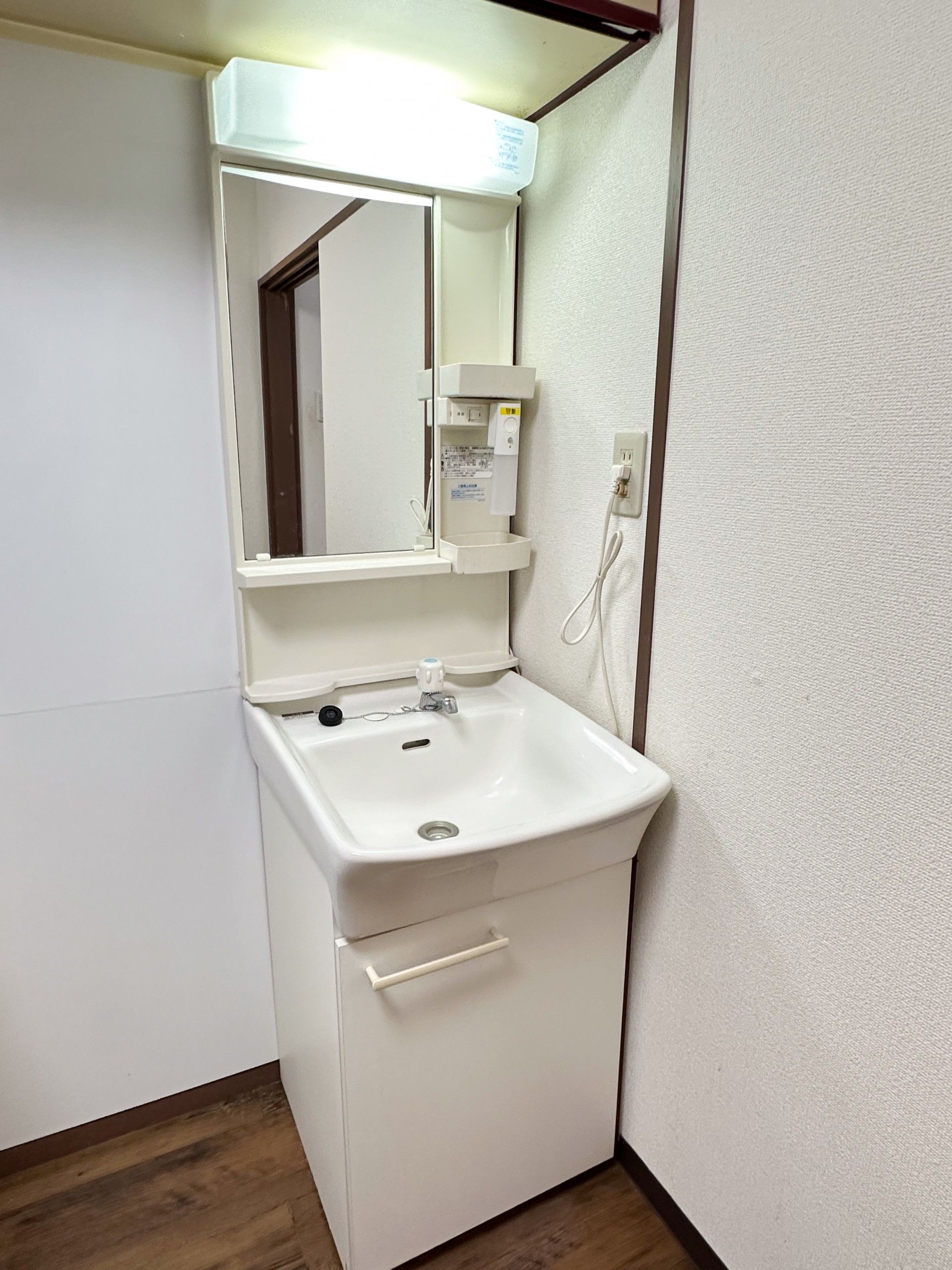 清潔な洗面台の設備