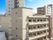 通常のマンション風のデザインの施設外観。サライ萱町の外観写真