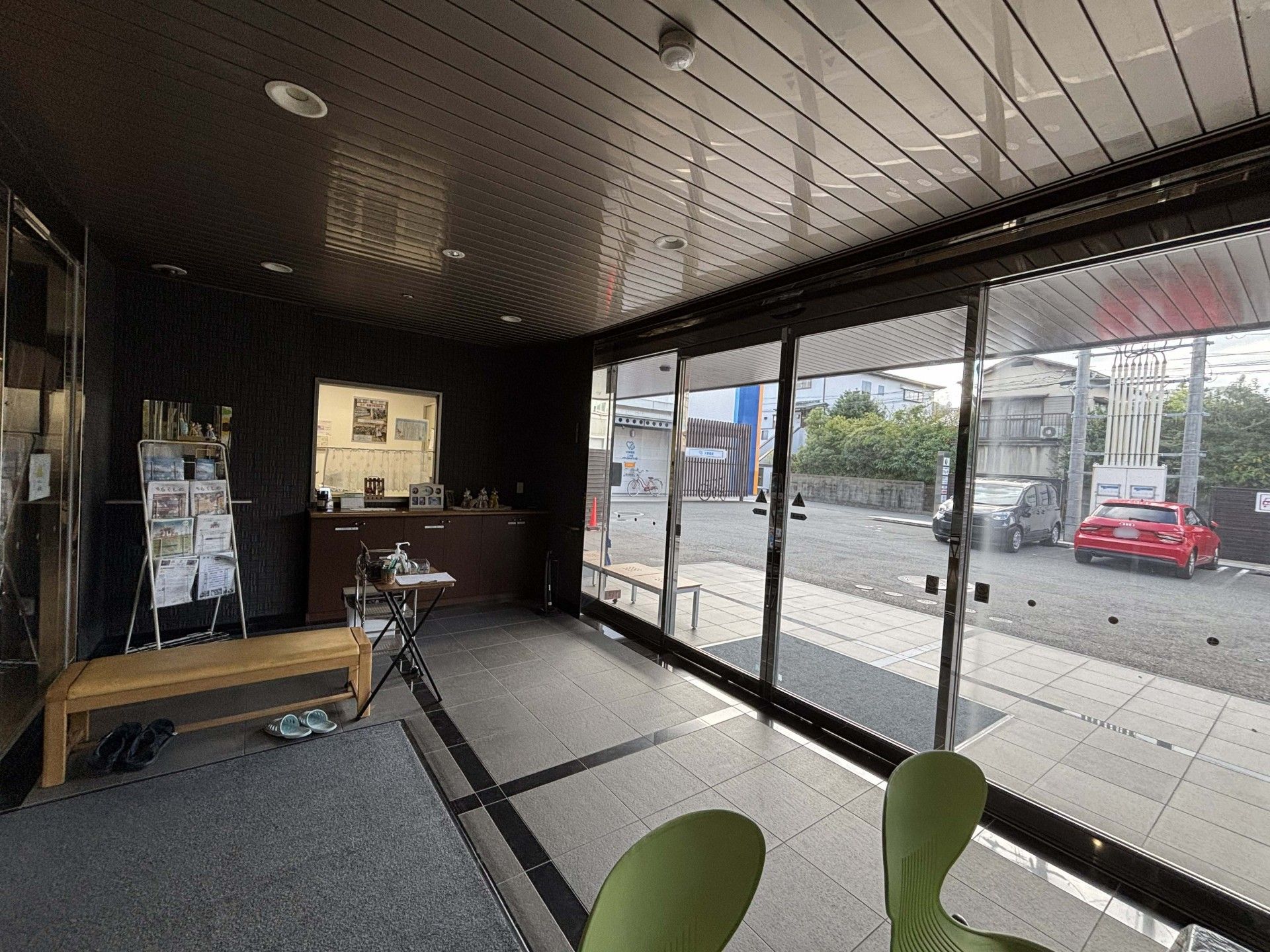 広いエントランス