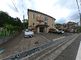 静かな住宅街の建物外観